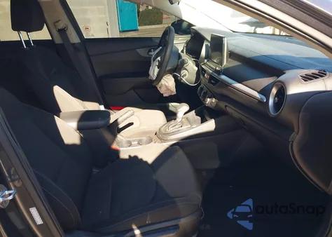 2021 Kia Forte Lxs from USA, damaged, VIN 3KPF24AD4ME376436